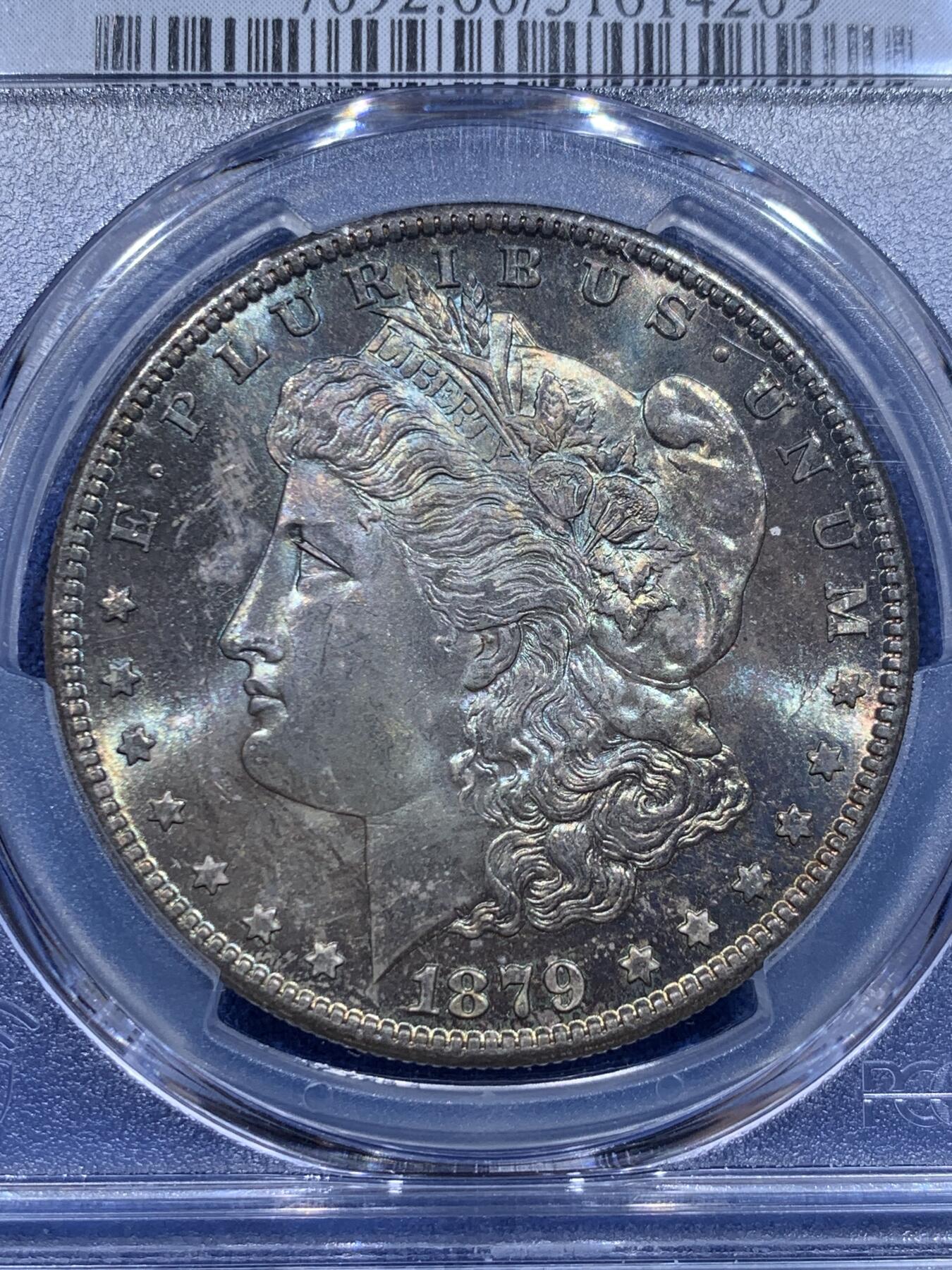 《竞宝斋》第412场 周日，周一，周二，3场连拍 （全场包邮） PCGS MS66 美国 1879年 1美元 摩根银币 较少年份+高分+双面五彩包浆 集合美系众多收藏特点 一步到位的收藏