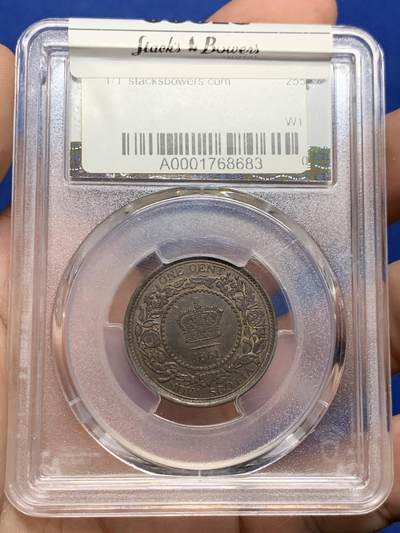 《竞宝斋》第412场 周日，周一，周二，3场连拍 （全场包邮） PCGS MS63BN 新不伦瑞克1861年小维1分铜币，底板丝滑，发丝细节纤毫毕现。 采用了维多利亚女王少妇时期的头像，个人很喜欢的一版。背面皇冠+花环，繁复华丽。高分很少见，外拍64分合人民币2812元成交