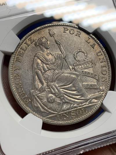 《竞宝斋》第412场 周日，周一，周二，3场连拍 （全场包邮） NGC MS63 秘鲁1933年坐人女神1索尔大银币