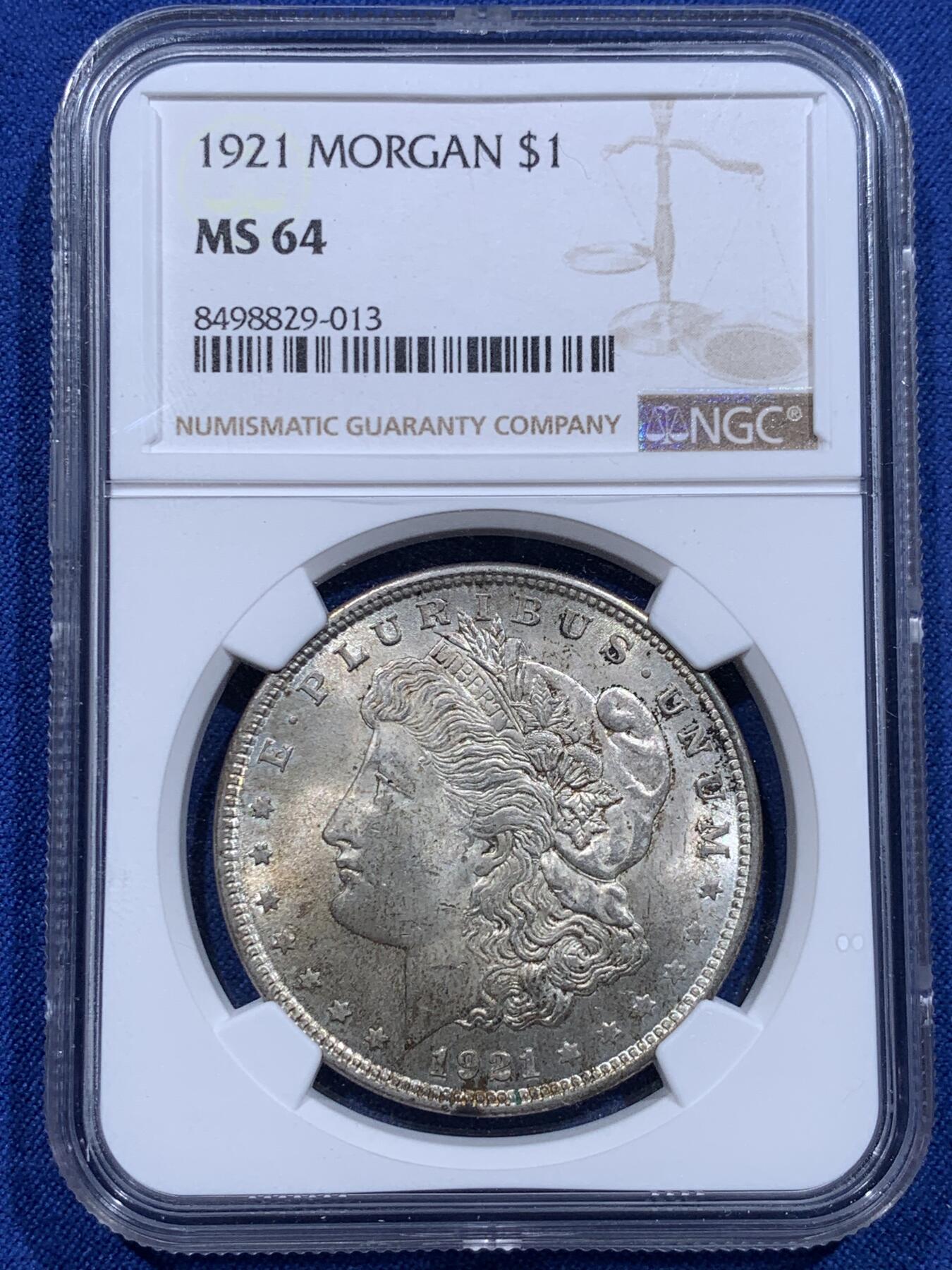 《竞宝斋》第412场 周日，周一，周二，3场连拍 （全场包邮） NGC MS64 美国1921年摩根银币，转光好品，淡包浆，状态很好。