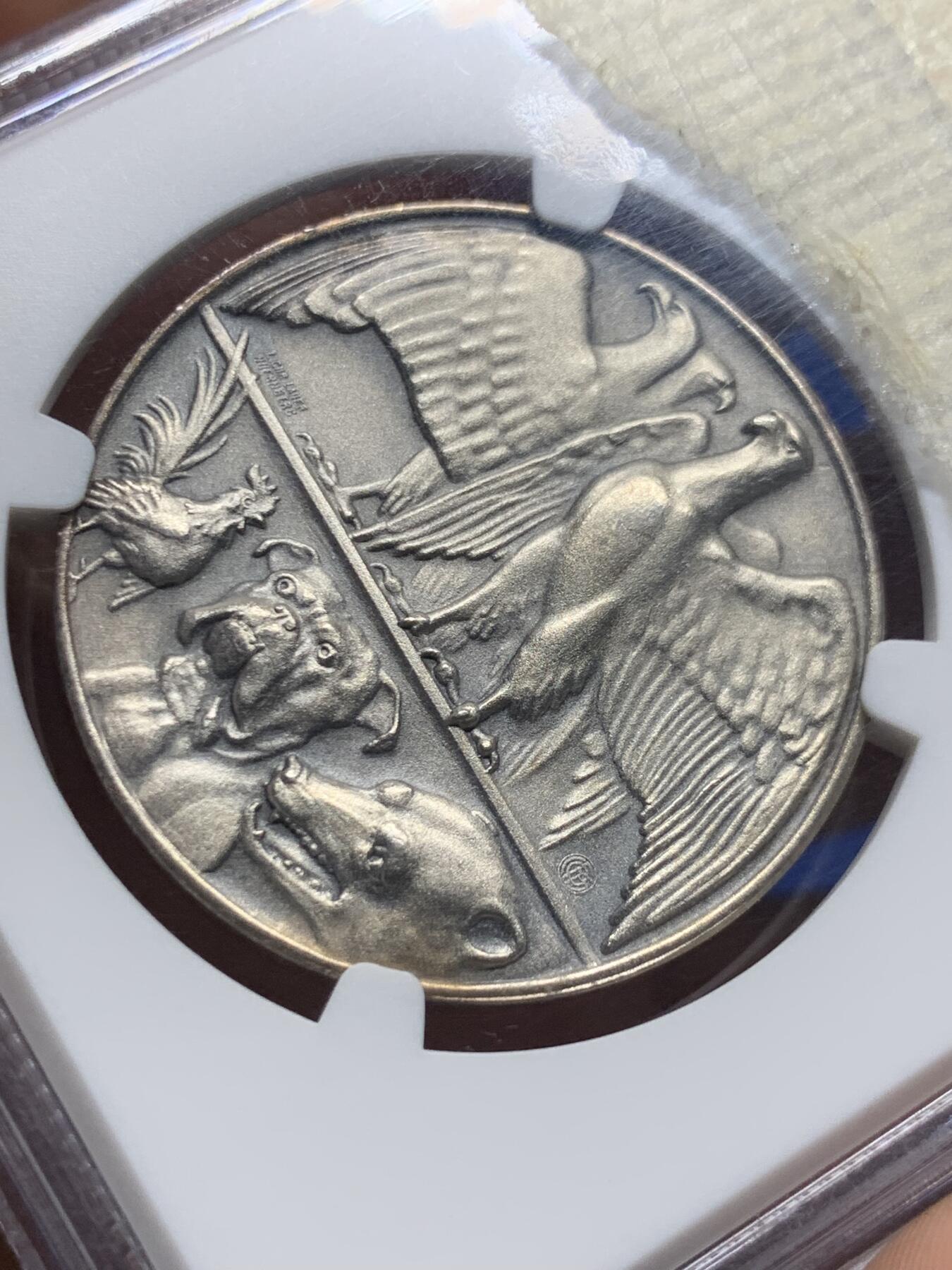《竞宝斋》第412场 周日，周一，周二，3场连拍 （全场包邮） NGC MS64 冠军分 1914年德国纪念一战开战银章 名誉品 磨砂 高浮雕。背面上方两只鹰代表德奥两国 下方分别代表法、英、俄。