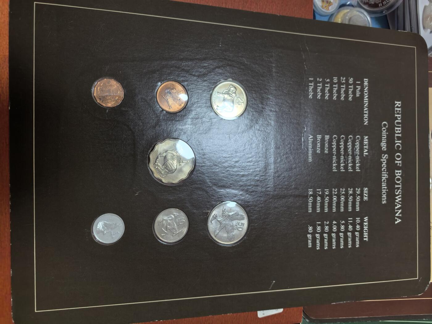 长老汇蛇年精选第四十场拍卖 美国富兰克林造币厂包装博兹瓦纳7枚币邮币卡