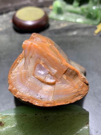 精美铁红皮开窗料柿子红荔枝冻南红玛瑙原石一颗， - 精美铁红皮开窗料柿子红荔枝冻南红玛瑙原石一颗，