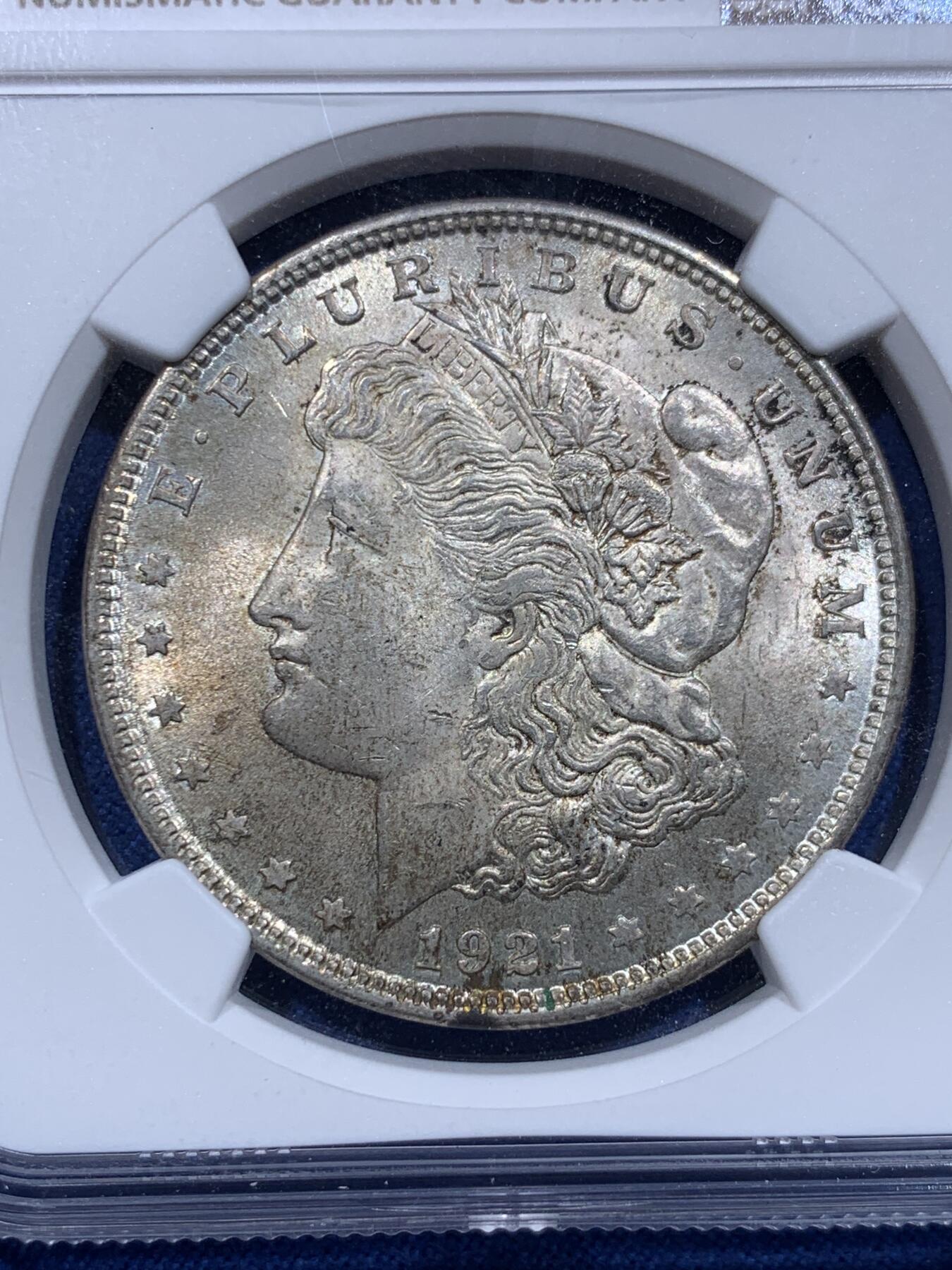 《竞宝斋》第412场 周日，周一，周二，3场连拍 （全场包邮） NGC MS64 美国1921年摩根银币，转光好品，淡包浆，状态很好。