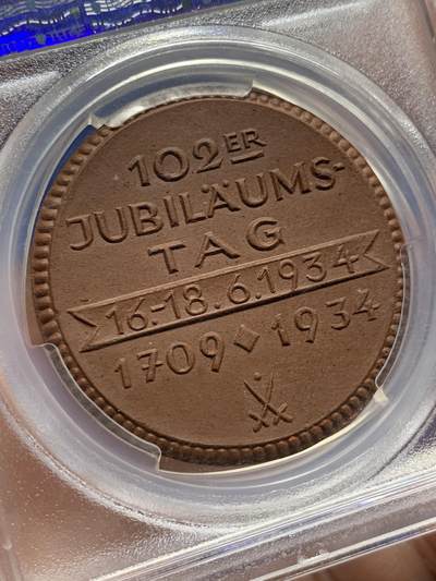 《竞宝斋》第412场 周日，周一，周二，3场连拍 （全场包邮） PCGS MS66 德国1934年 帝国卡门茨第102步兵团225周年陶瓷纪念章 稀少品种 发行量200-500枚 加厚盒
