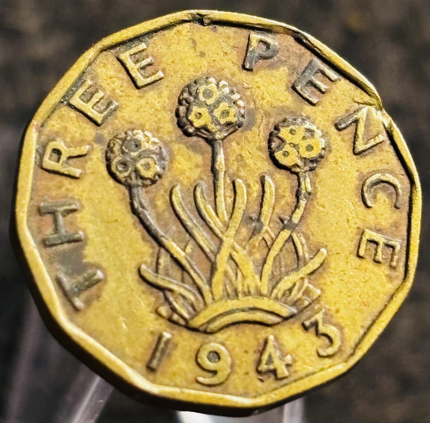 文馨钱币收藏第 268 场，长期接收代拍品 好品 1943 年英国乔治六世 3 便士铜币