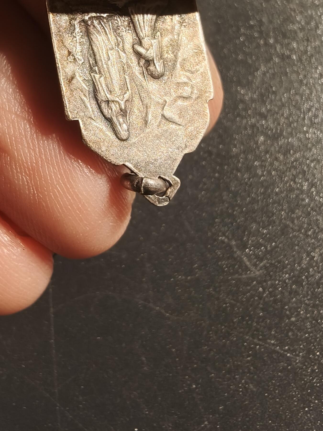 老王徽章第144期 法国天主教会纪念章   银质    1.9g