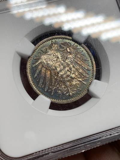《竞宝斋》第412场 周日，周一，周二，3场连拍 （全场包邮） NGC MS62 德国1914年A版普鲁士1马克 环彩包浆值得收藏