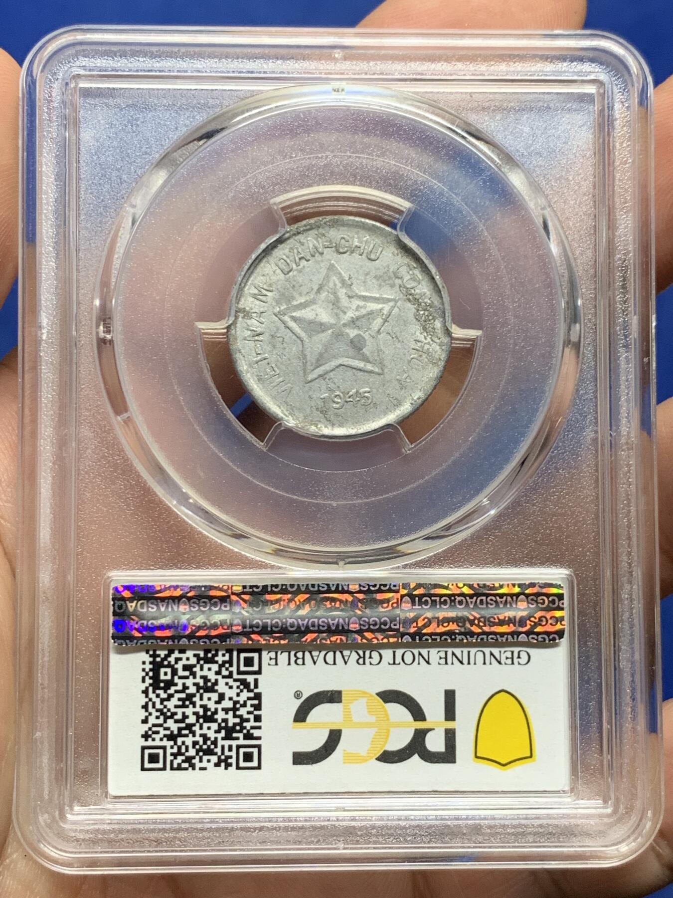 《竞宝斋》第412场 周日，周一，周二，3场连拍 （全场包邮） PCGS UNCD 越南1945年20XU铝币 胡志明游击队版套币币筋，稀少，细节到位，略带底光，UNC品相