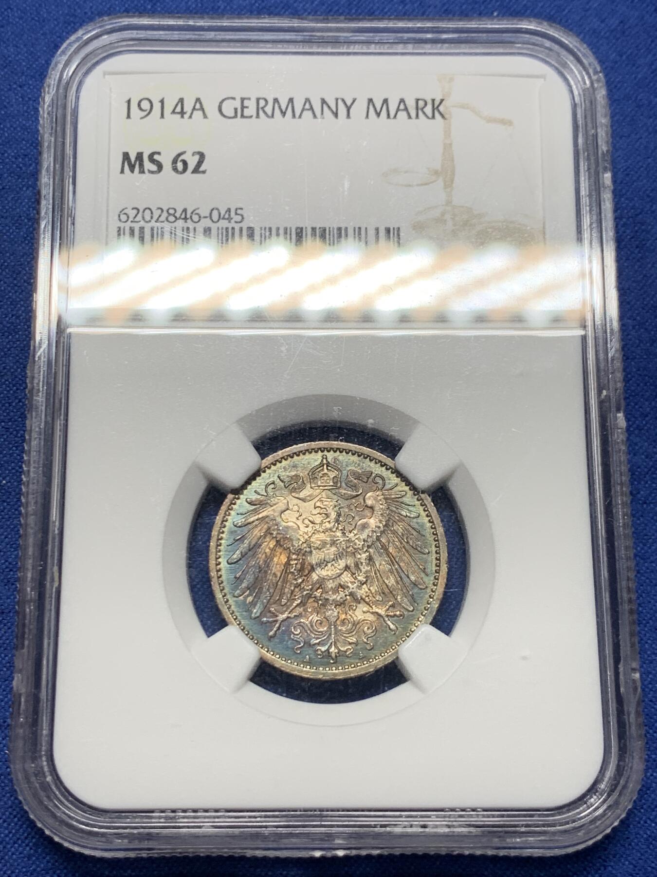 《竞宝斋》第412场 周日，周一，周二，3场连拍 （全场包邮） NGC MS62 德国1914年A版普鲁士1马克 环彩包浆值得收藏