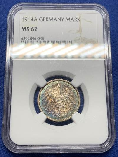 《竞宝斋》第412场 周日，周一，周二，3场连拍 （全场包邮） - NGC MS62 德国1914年A版普鲁士1马克 环彩包浆值得收藏
