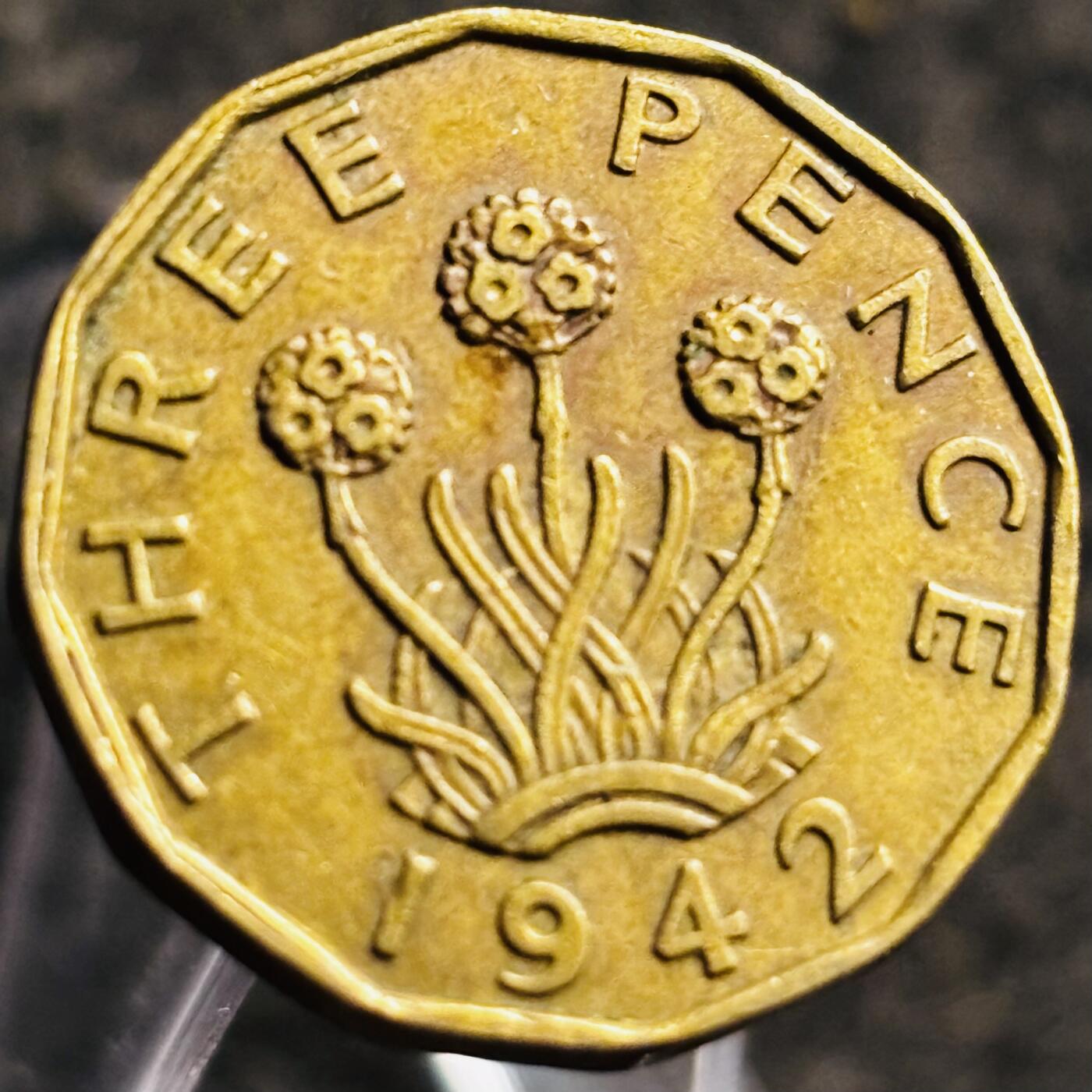 文馨钱币收藏第 268 场，长期接收代拍品 好品 1942 年英国乔治六世 3 便士铜币
