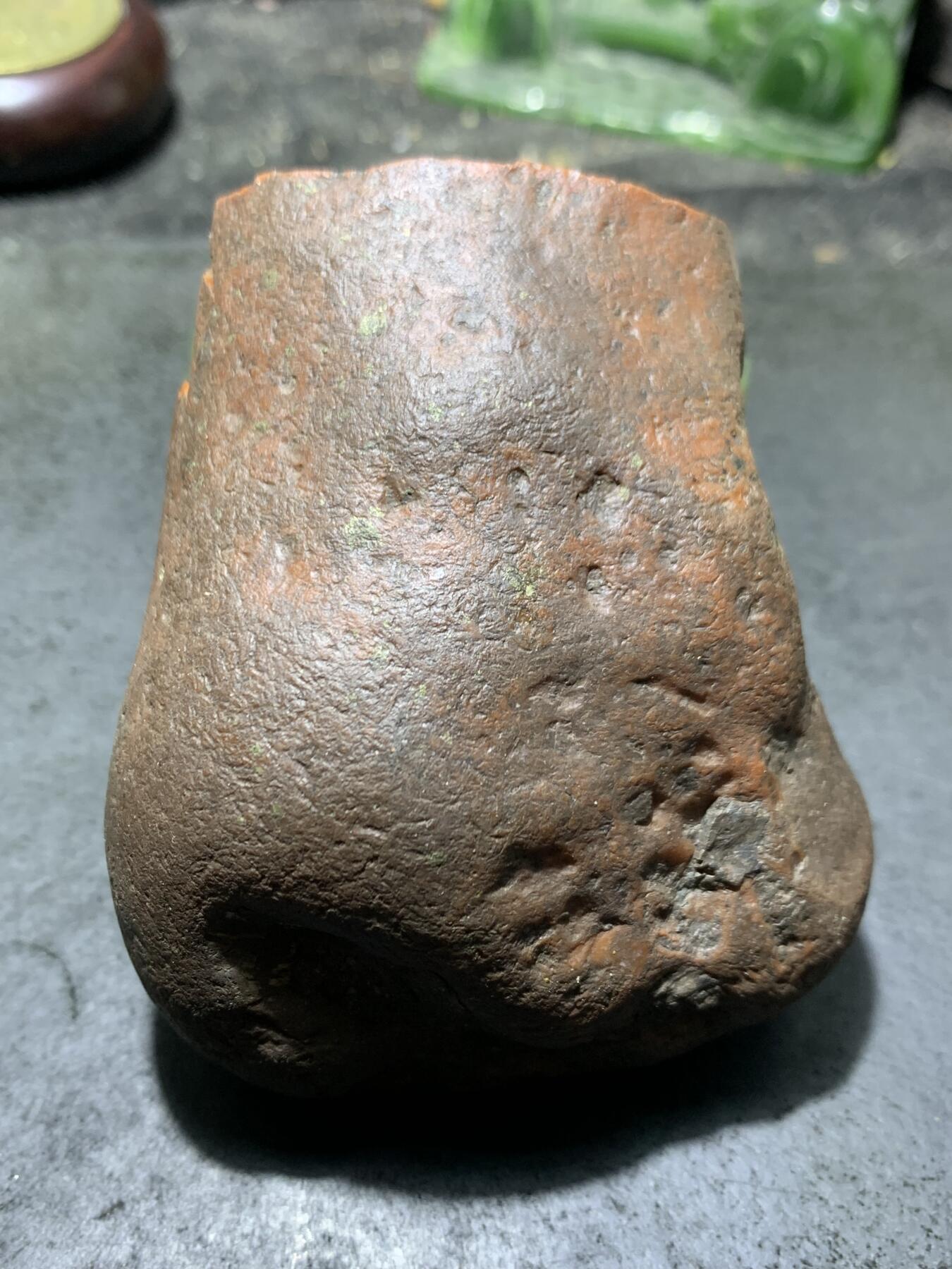 精美铁红皮开窗料柿子红荔枝冻南红玛瑙原石一颗，