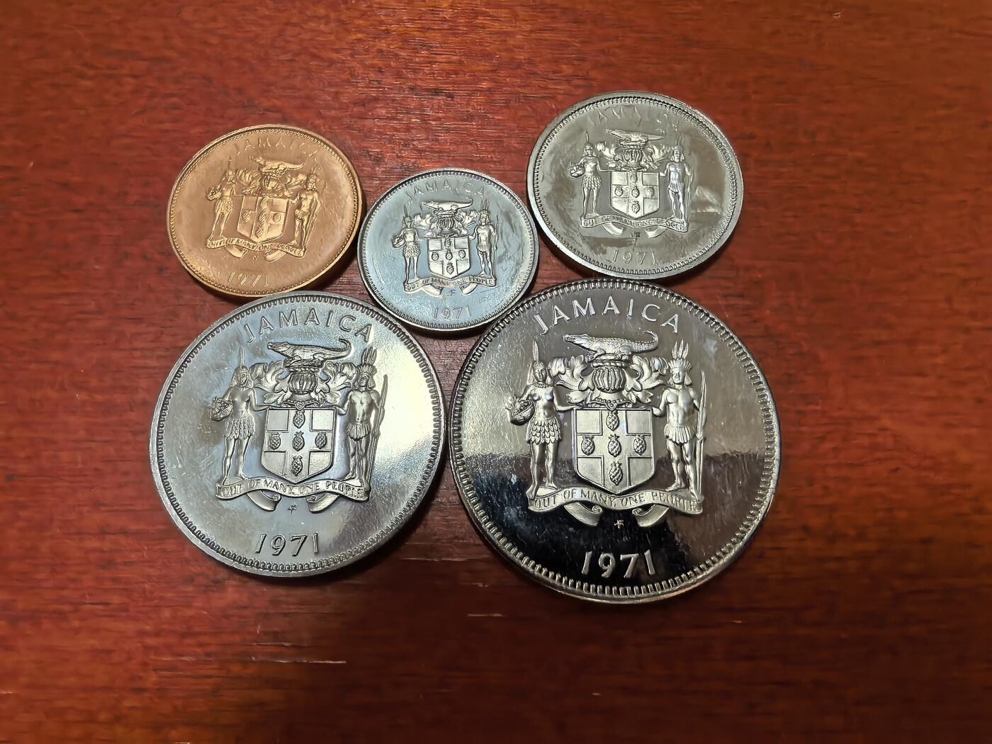 长老汇蛇年精选第四十场拍卖 1971牙买加6枚清年份套币，4072套