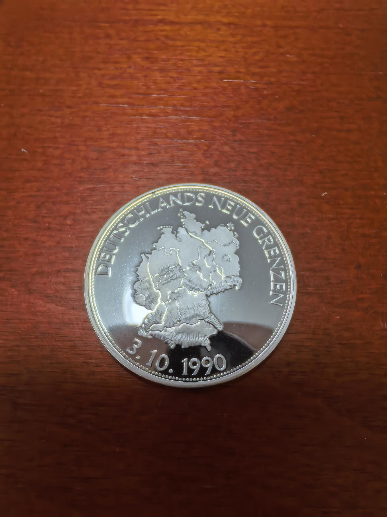 长老汇蛇年精选第四十场拍卖 1995德国统一精制银章，15.15克925银，24MM
