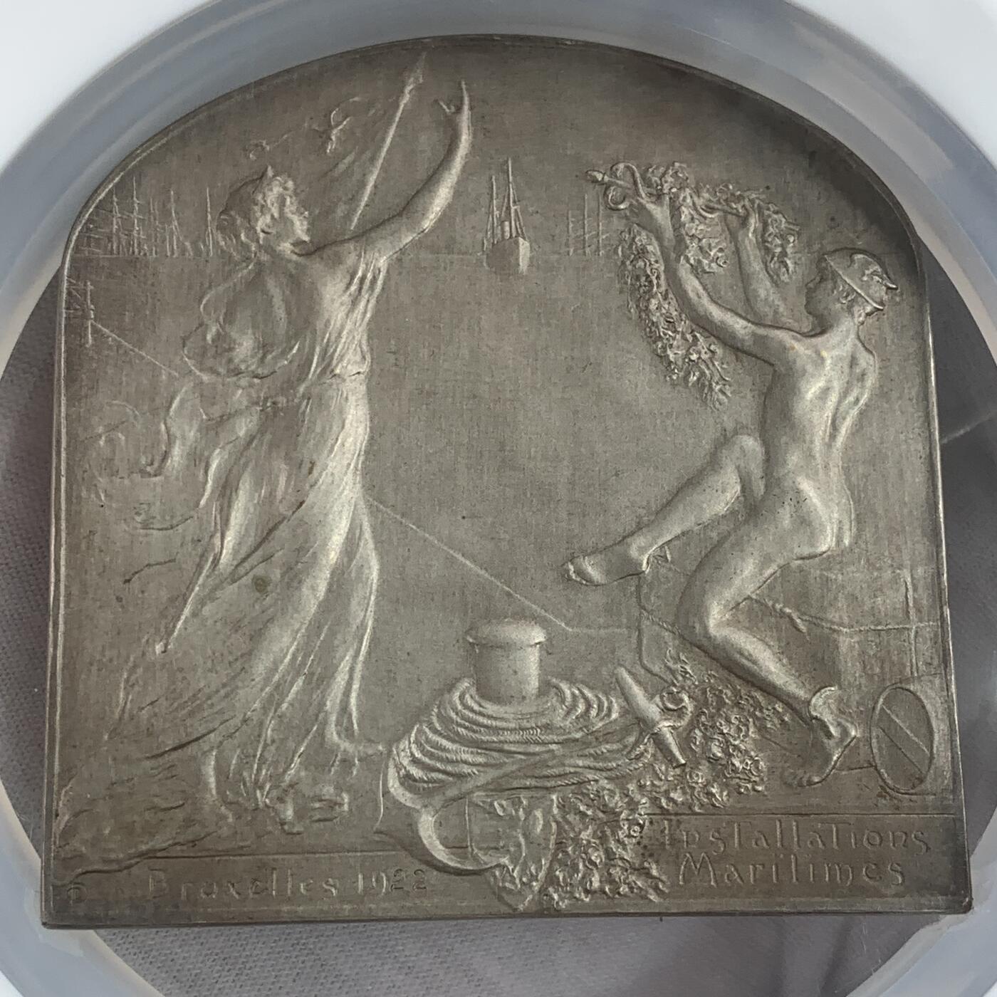 掌中浮雕-藏着的欧洲第034场 NGC MS63 : 比利时1922年布鲁塞尔海事镀银铜章, 72mm*73mm