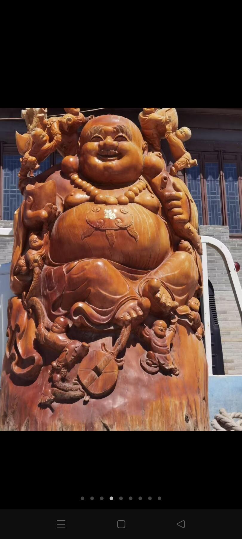 上千年杜梨树，一木整雕，，九子弥勒佛像一尊，完整大气，九子佛寓意，吉祥乐观，豁达慈悲宽容，福气平安，以祈求美好明天。重一吨多