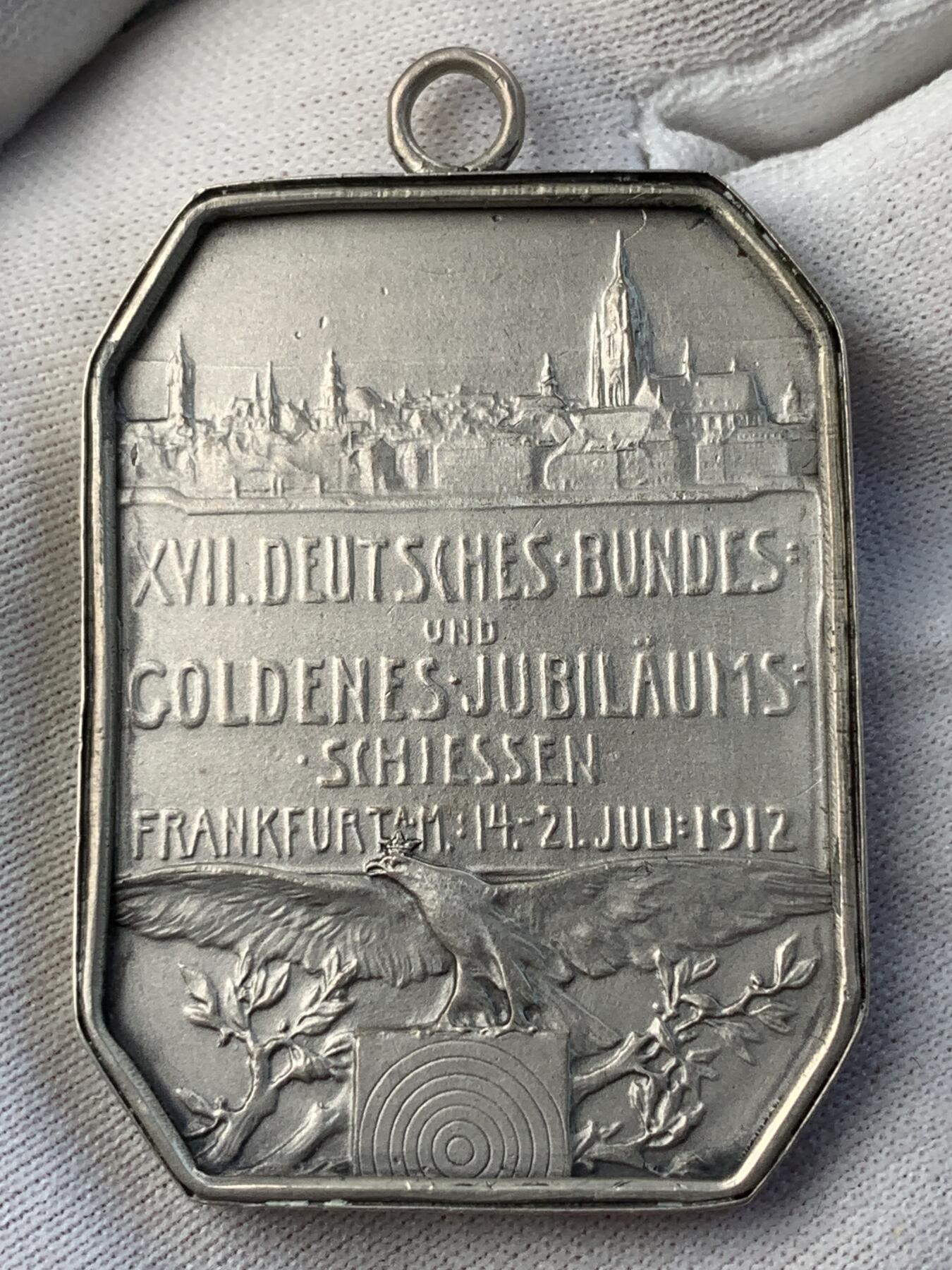 掌中浮雕-藏着的欧洲第034场 1912年德国法兰克福射击节银章，32mm*42mm，30g