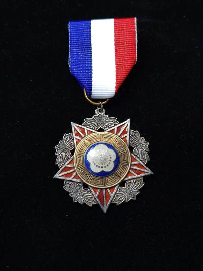蜀地medal第11场精品专场拍卖 - 甲种陆海空奖章 银制早期