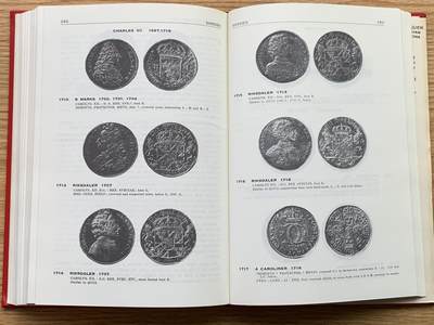 《竞宝斋》第412场 周日，周一，周二，3场连拍 （全场包邮） 达文波特欧洲克朗1700-1800，绝版权威目录，PCGS和NGC编号来源，本身也是藏品