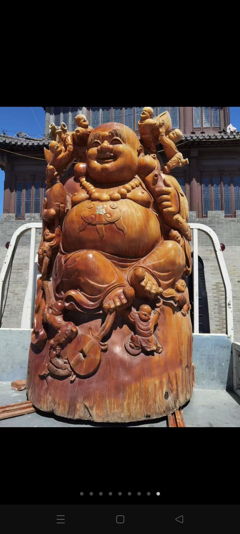 上千年杜梨树，一木整雕，，九子弥勒佛像一尊，完整大气，九子佛寓意，吉祥乐观，豁达慈悲宽容，福气平安，以祈求美好明天。重一吨多