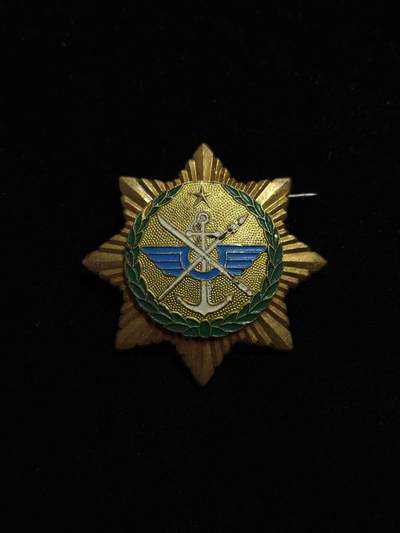 蜀地medal第11场精品专场拍卖 - 缅甸军事功绩勋章 铜质镀金珐琅敏昂莱大将同款 #02