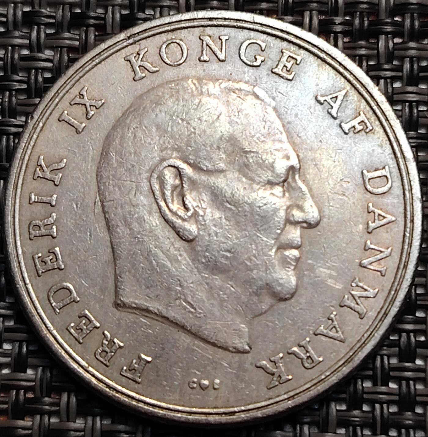 布加迪🐬～世界钱币(上海)🌾第 237 期 /  各国套币和散币 丹麦🇩🇰 1961年 5克朗