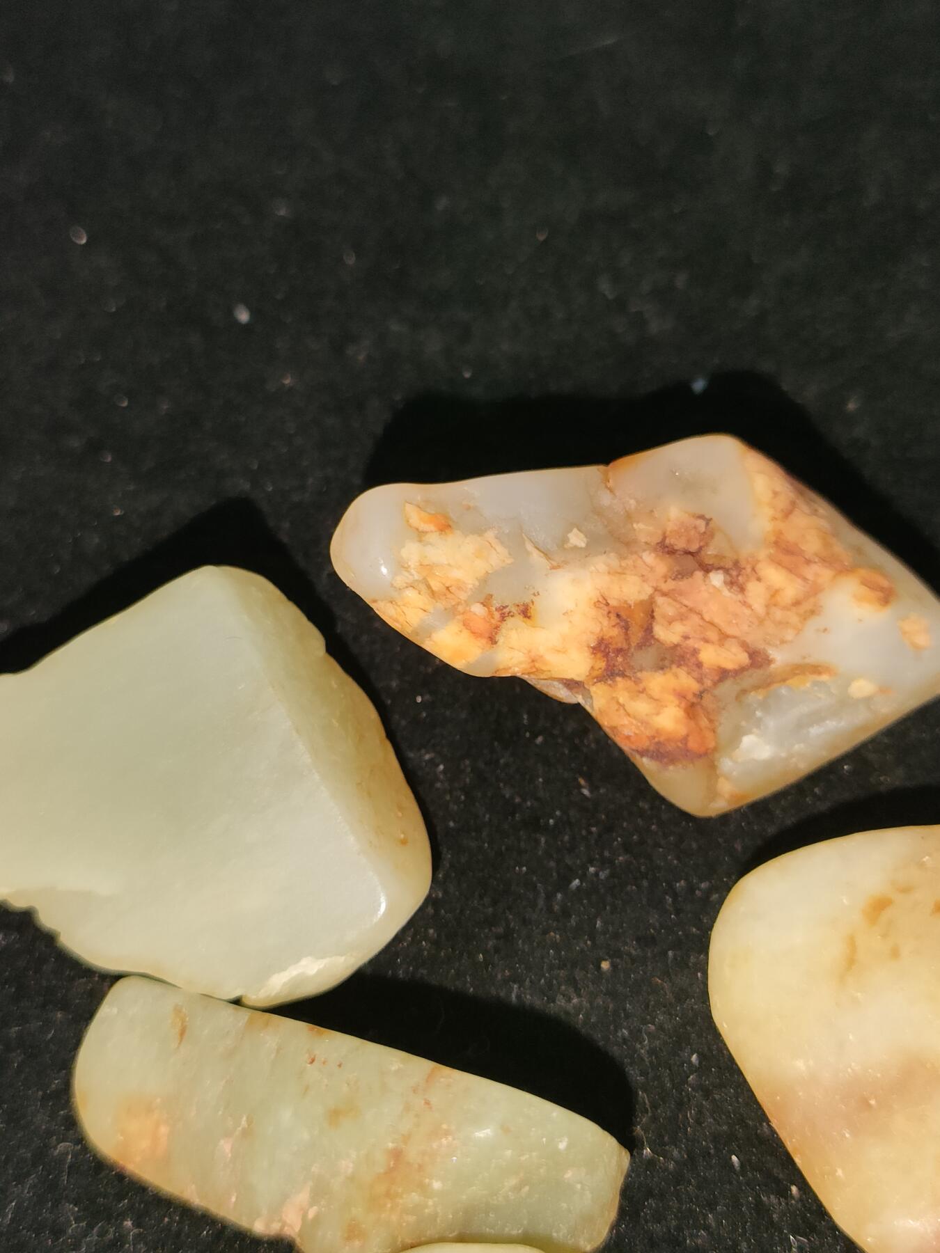 猩哥外币小铺➨【第183场】 和田玉原石5个