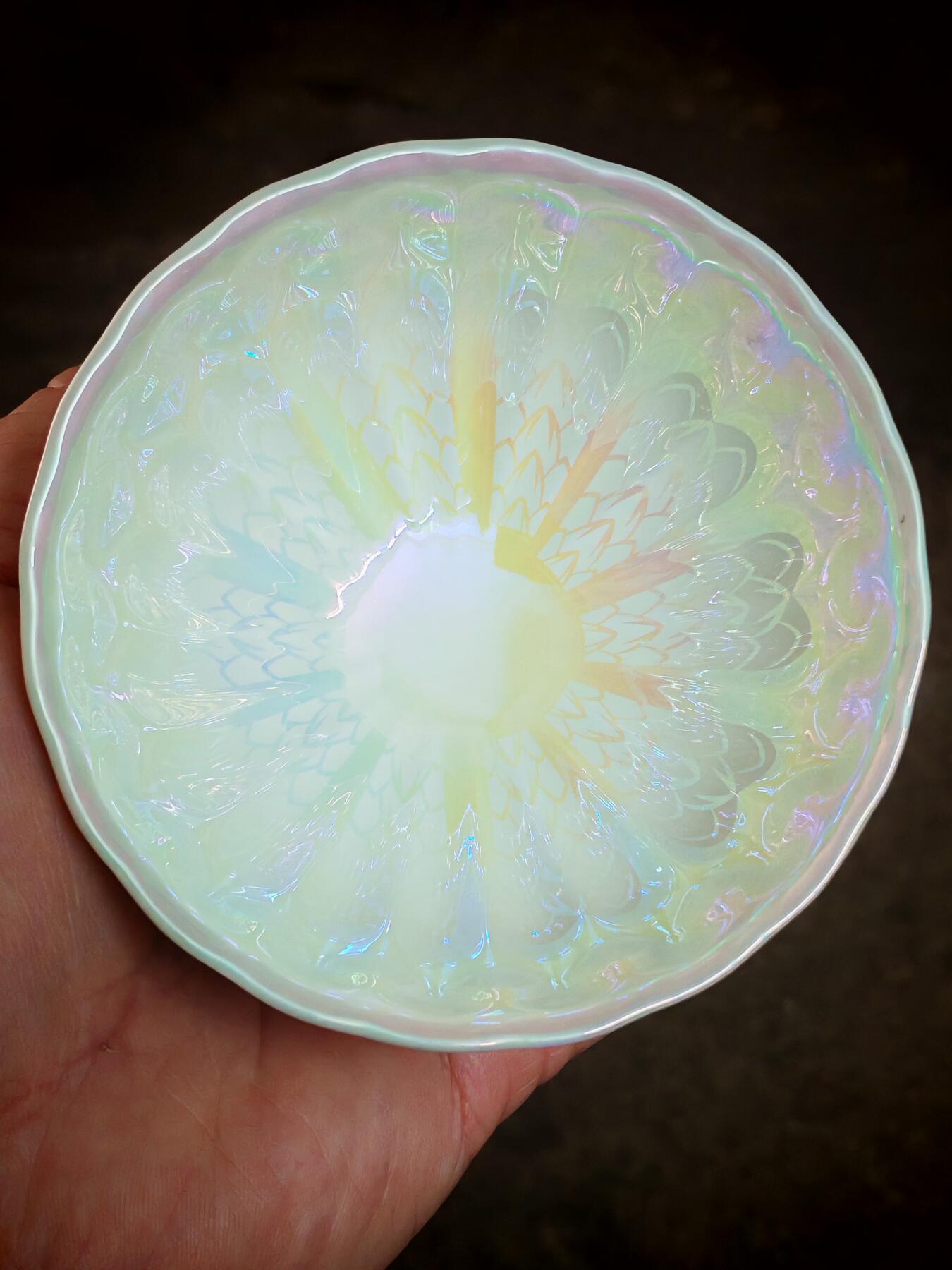 炫彩珍珠贝壳孔雀盏(22010)尺寸97*53mm容量150ml