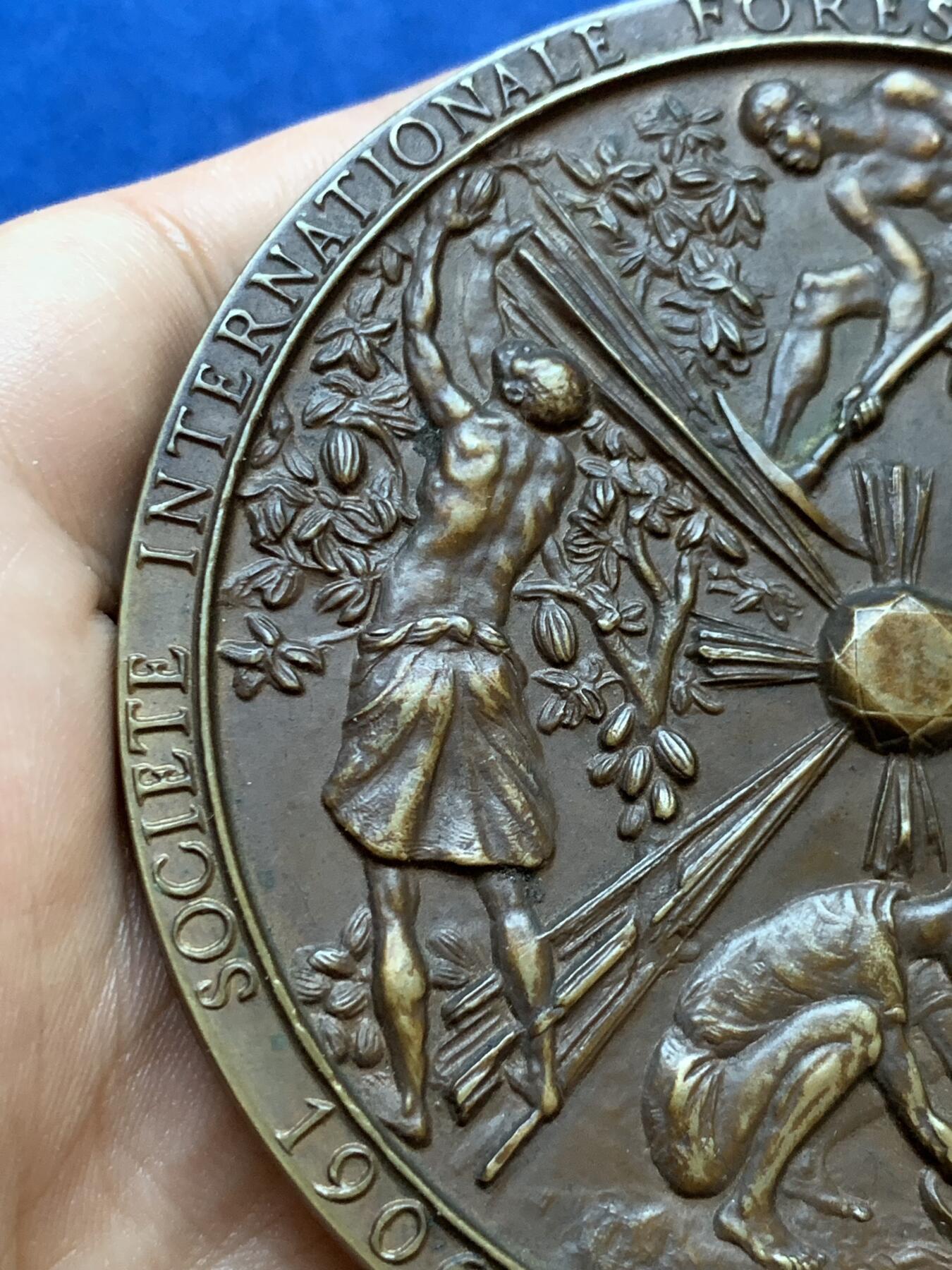 《竞宝斋》第413场 周日，周一，周二，3场连拍 （全场包邮） 比利时刚果国际林业和矿业协会50周年铜质奖章，216.7g，86mm