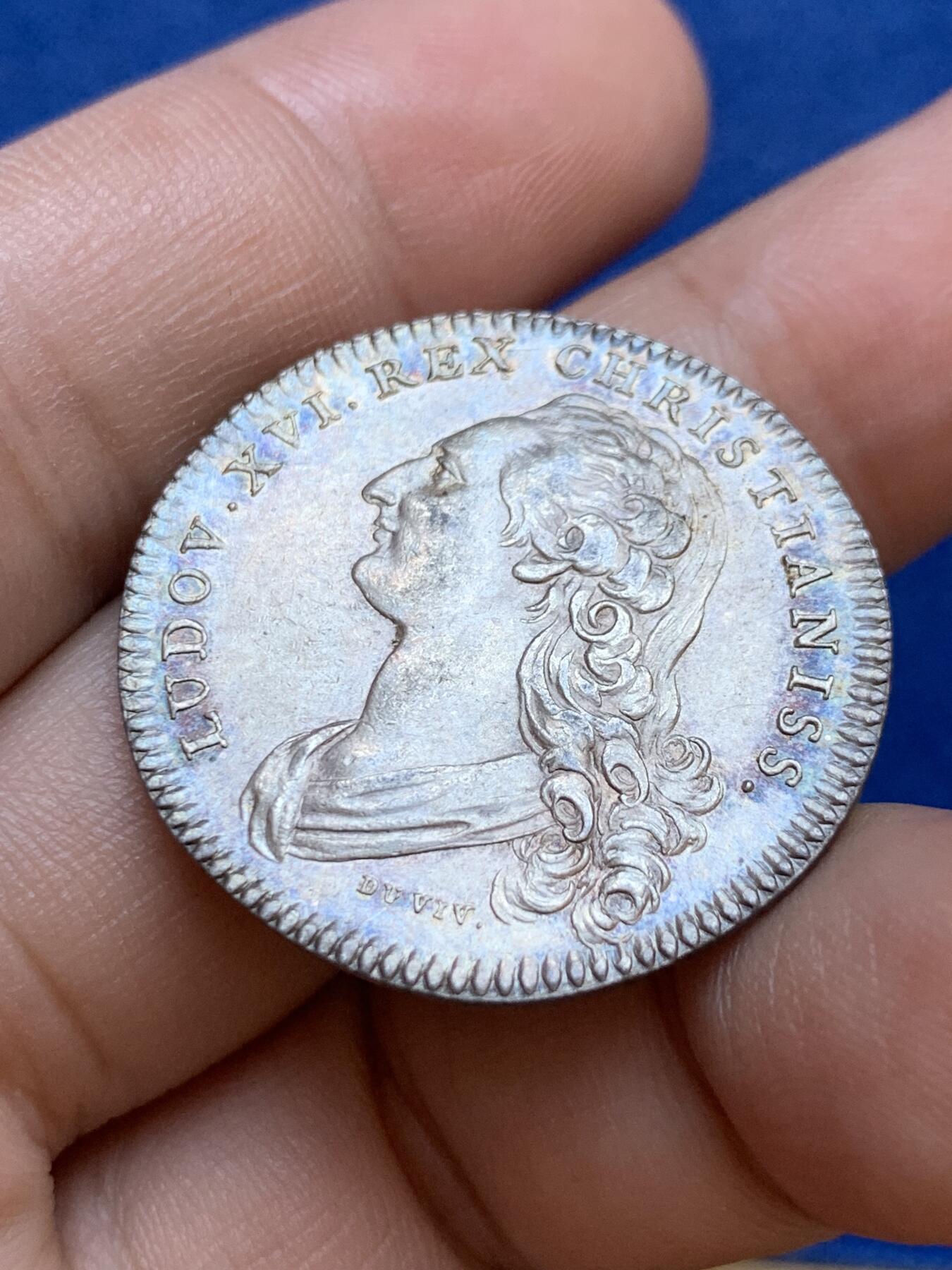 《竞宝斋》第413场 周日，周一，周二，3场连拍 （全场包邮） 法国巴黎药学院银质jeton，8.77g，30.5mm