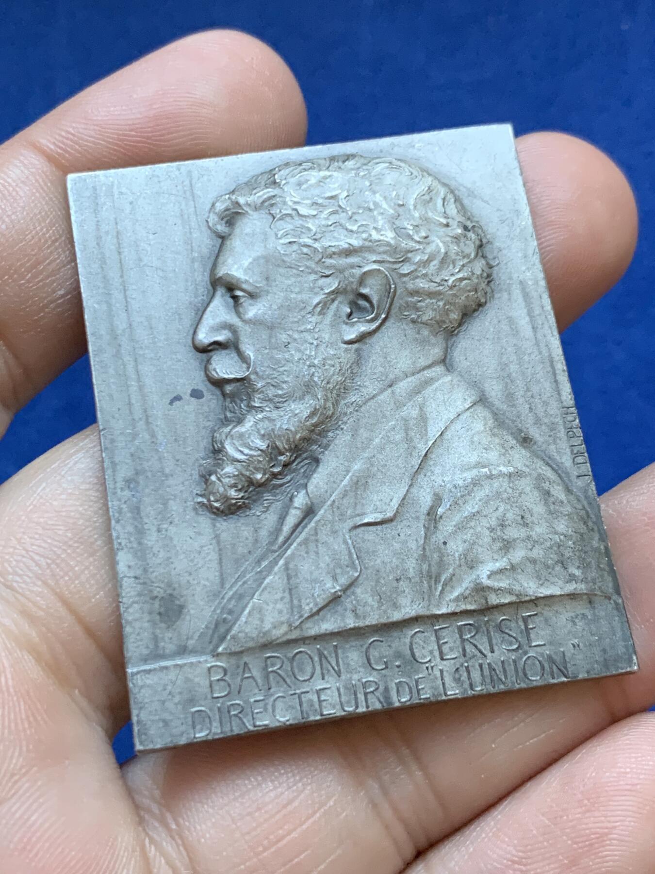 《竞宝斋》第413场 周日，周一，周二，3场连拍 （全场包邮） 法国Guillaume Cerise男爵方形银章，52.35g，39.7*49.8mm，菱形+野猪头argent边铭