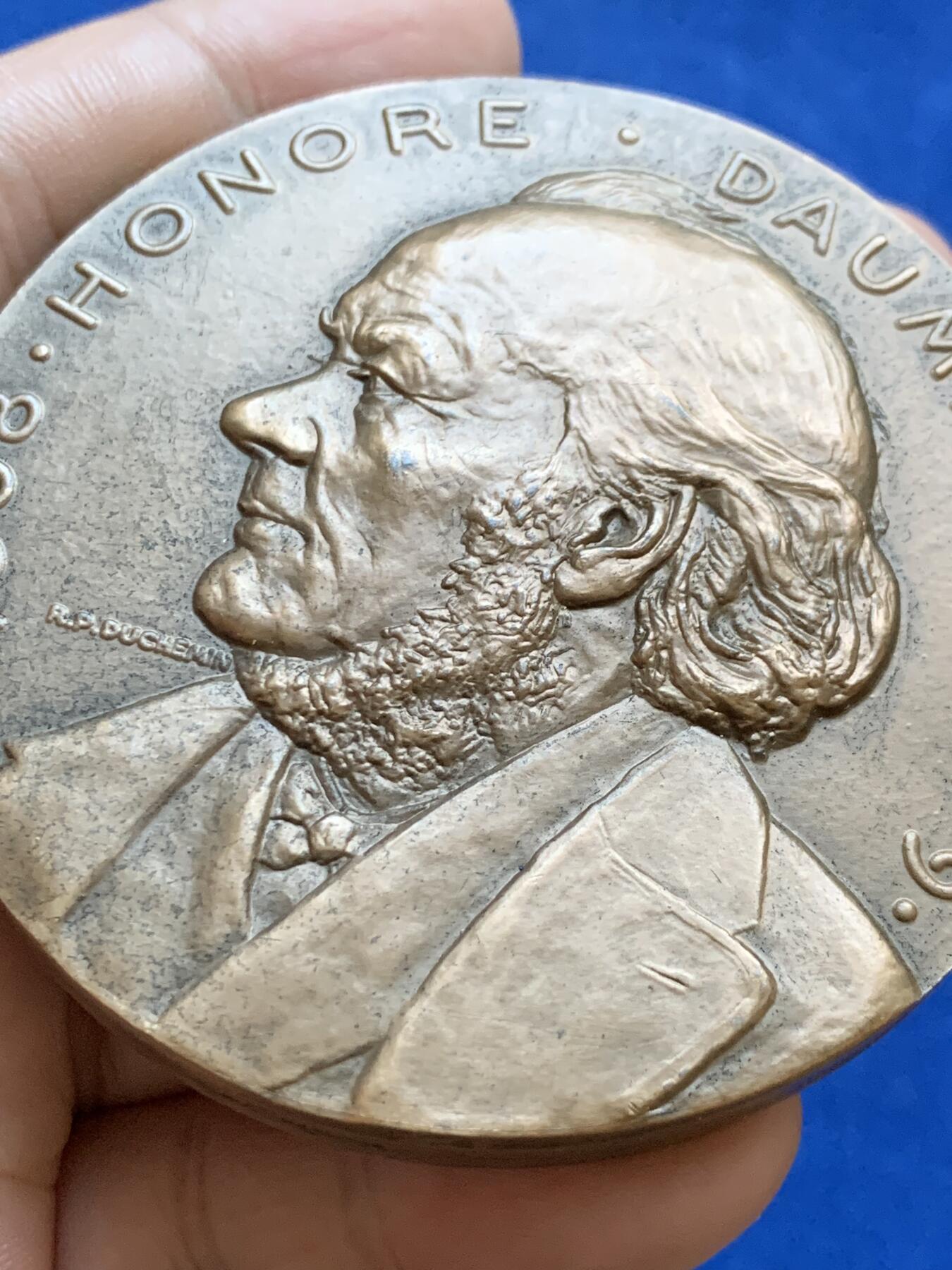 《竞宝斋》第413场 周日，周一，周二，3场连拍 （全场包邮） 霍诺雷·多米埃纪念铜章 带盒 166克 67.5mm