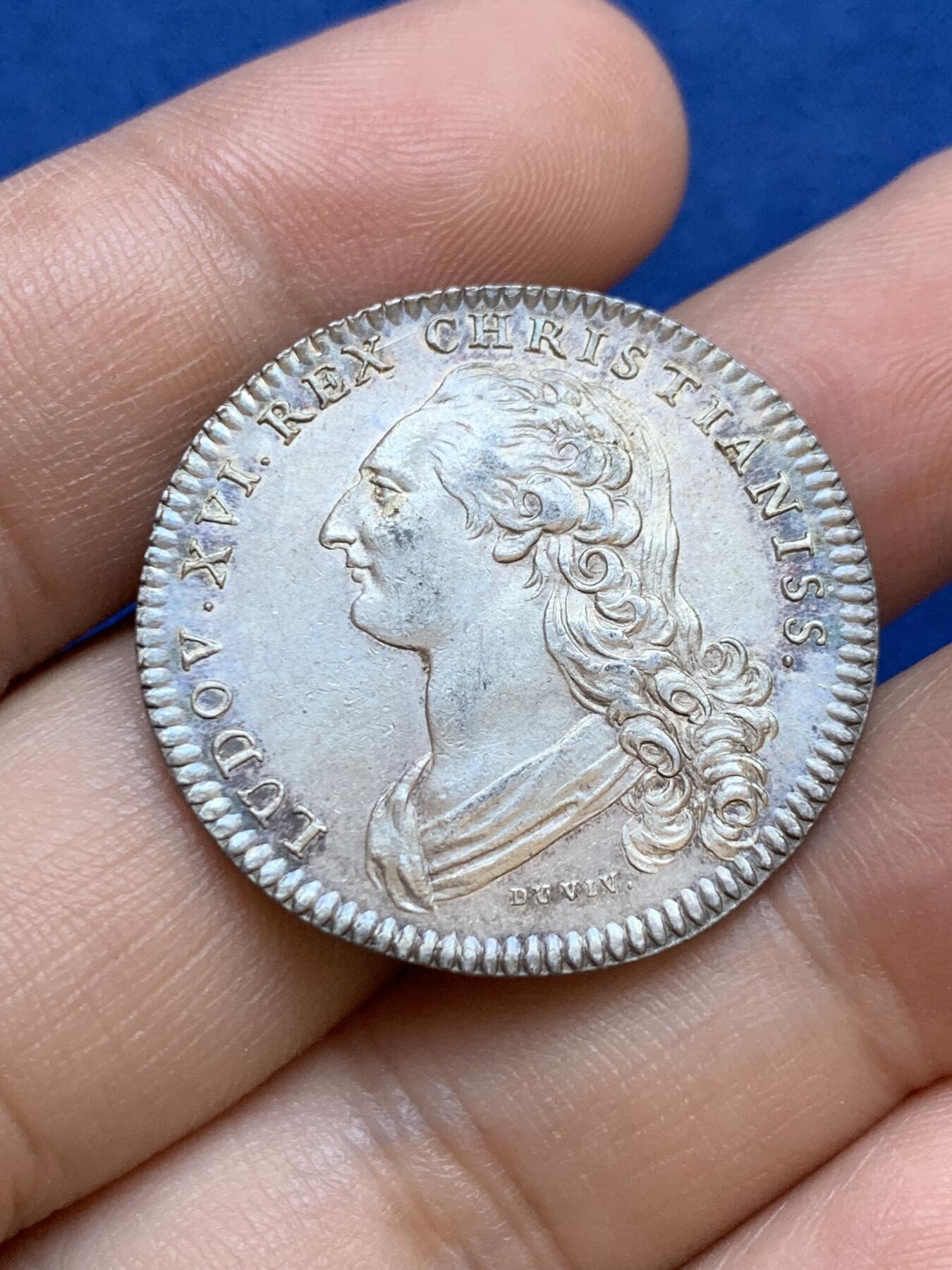 《竞宝斋》第413场 周日，周一，周二，3场连拍 （全场包邮） 法国巴黎药学院银质jeton，8.77g，30.5mm