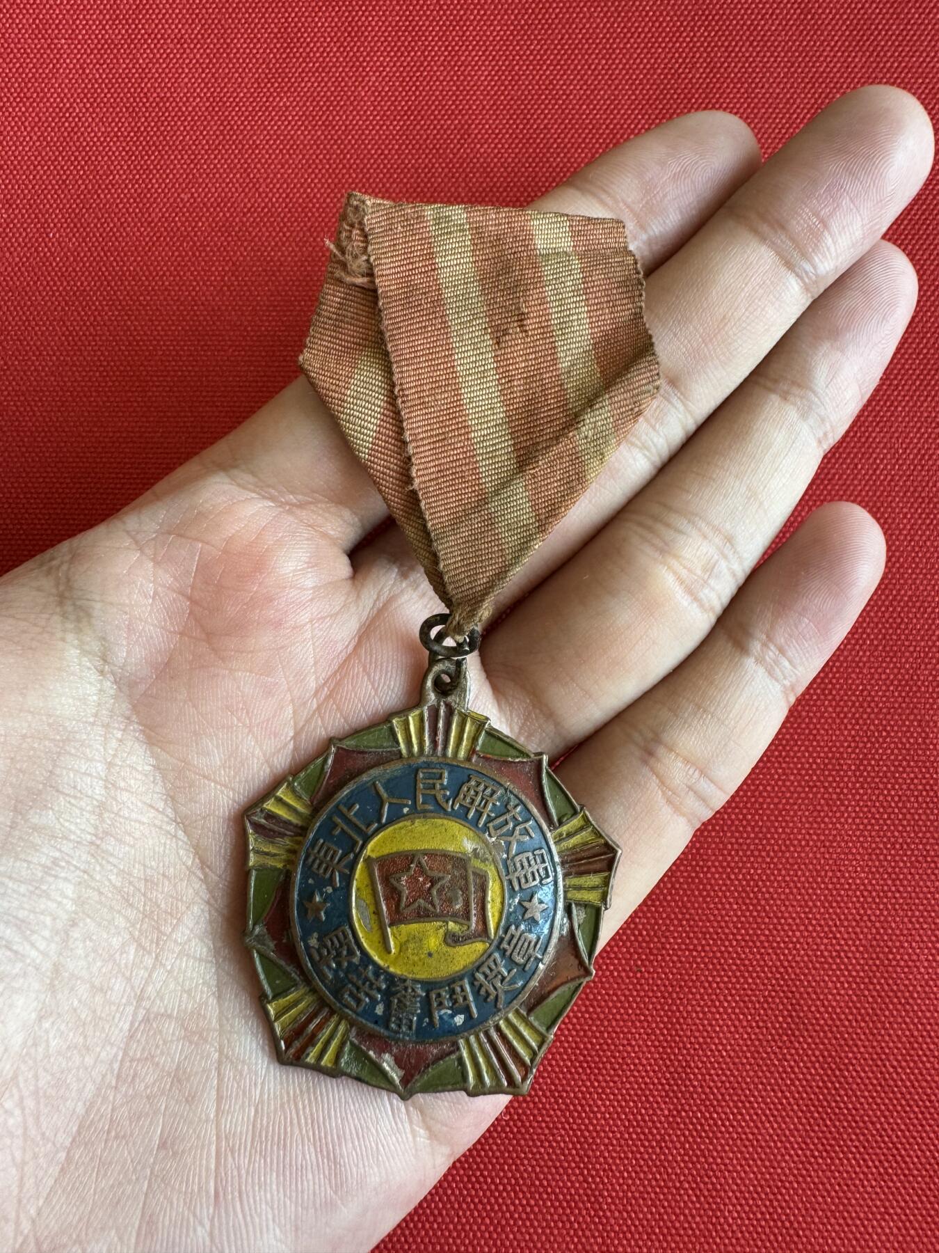 五哥徽章群   28号周四晚上八点4群联拍