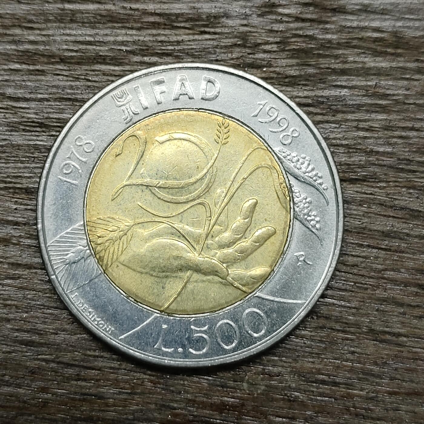 【铜匠收藏】★第131场★散币场，无佣金，30包邮。不满30元，支付5元运费。《接受代拍 代送NGC评级》 意大利 1998年 500里拉 联合国粮农组织20周年纪念币