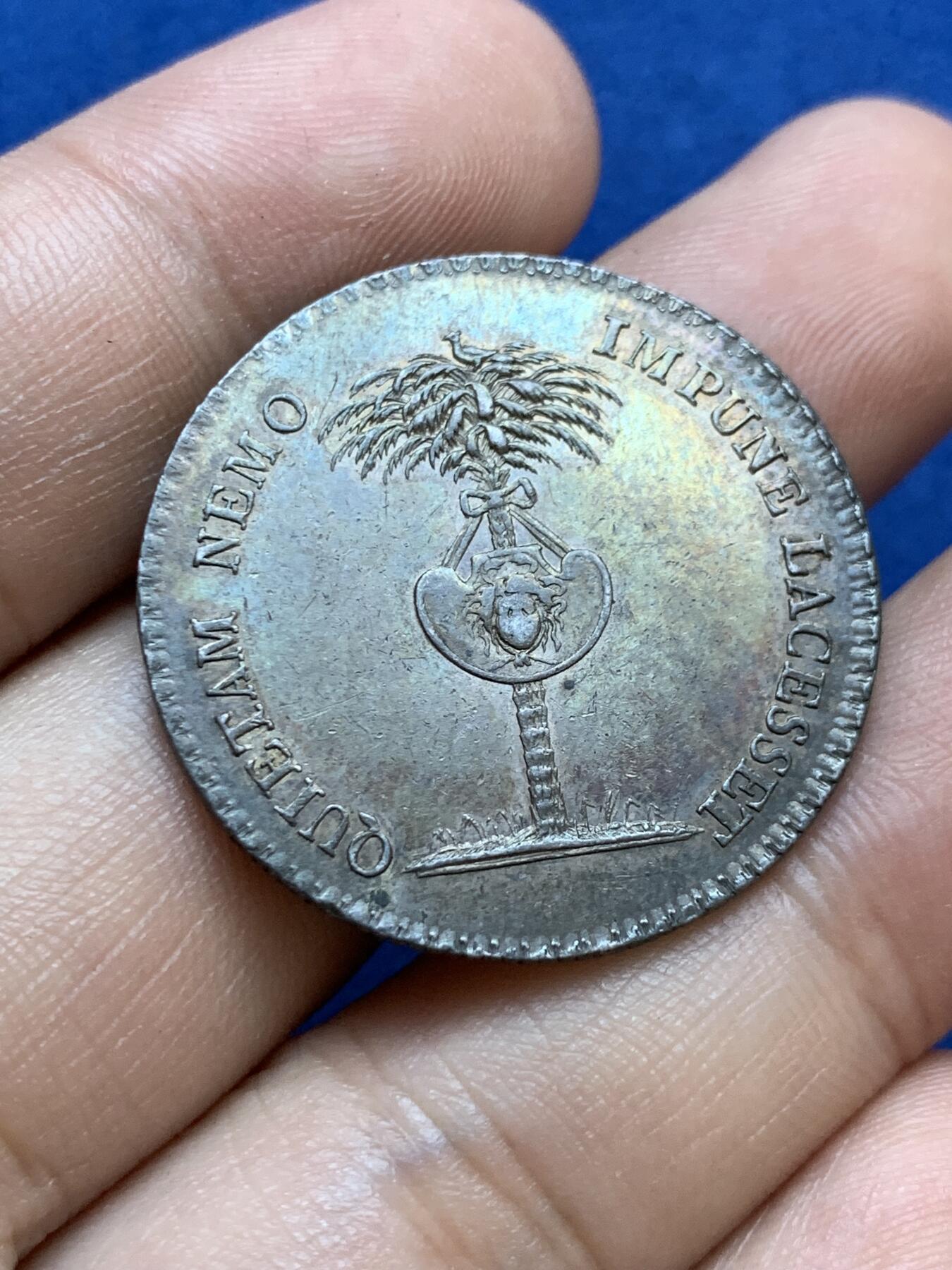 《竞宝斋》第413场 周日，周一，周二，3场连拍 （全场包邮） 法国里昂法律与律师银质代币，11.2g，31.5mm，早期无边铭