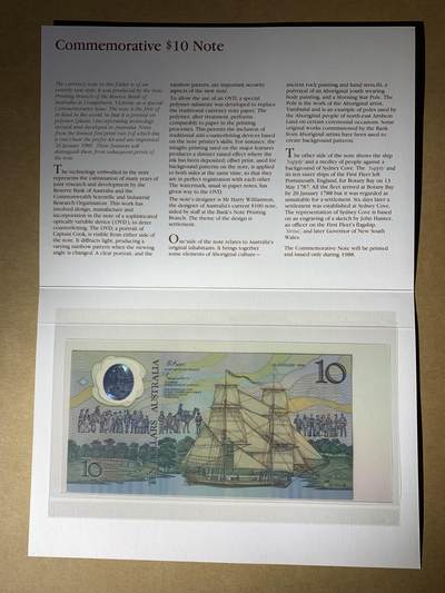 【礼羽收藏】🌏世界钱币拍卖第102期 - 【AA10109289】全新UNC 1988年澳大利亚10元塑料纪念钞 移民澳洲200年 AA冠 无347尾289 朦胧号