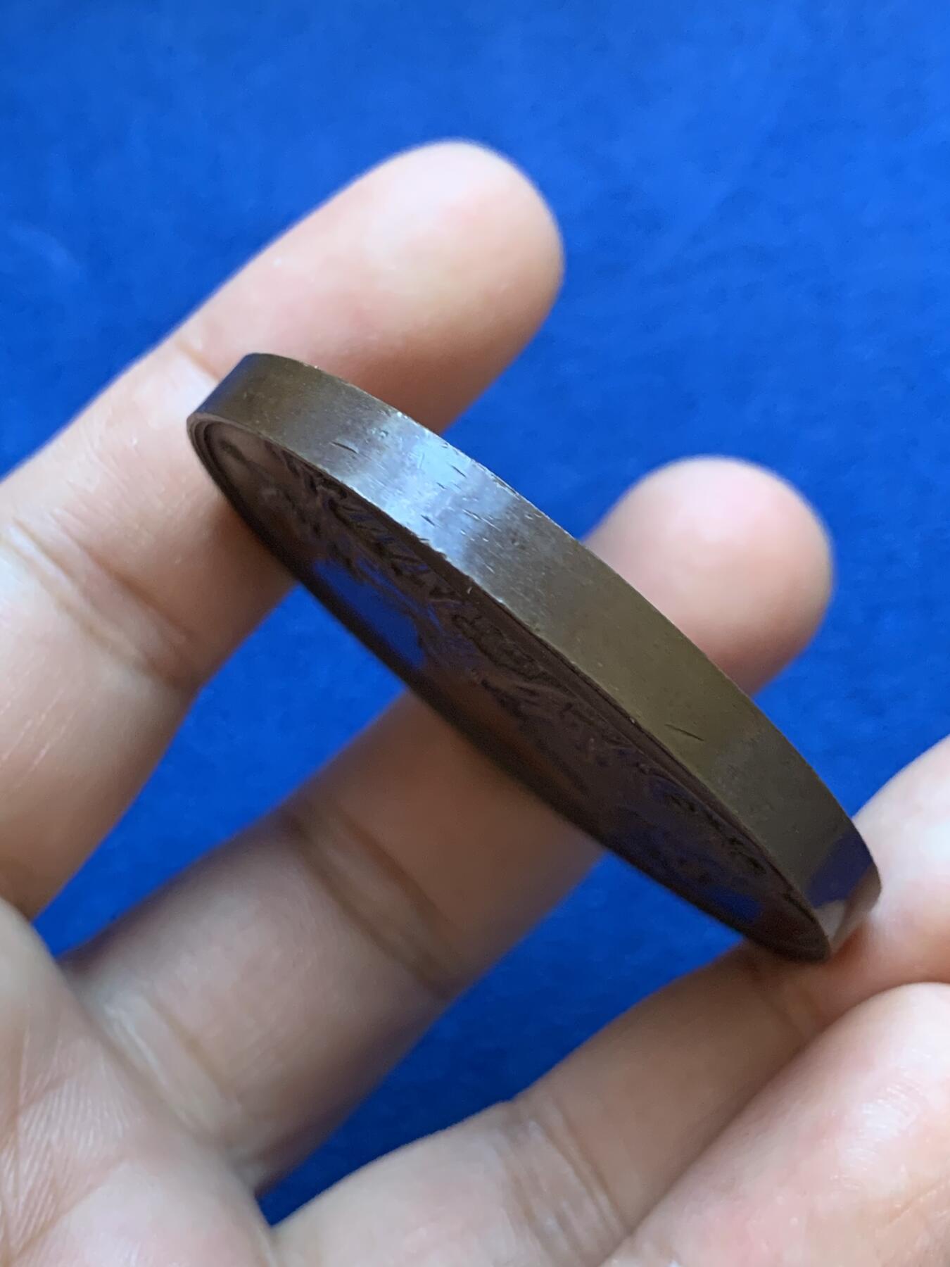 《竞宝斋》第413场 周日，周一，周二，3场连拍 （全场包邮） 法国1815年路易十八第二次重回巴黎铜章，69.28g，50mm，早期无边铭