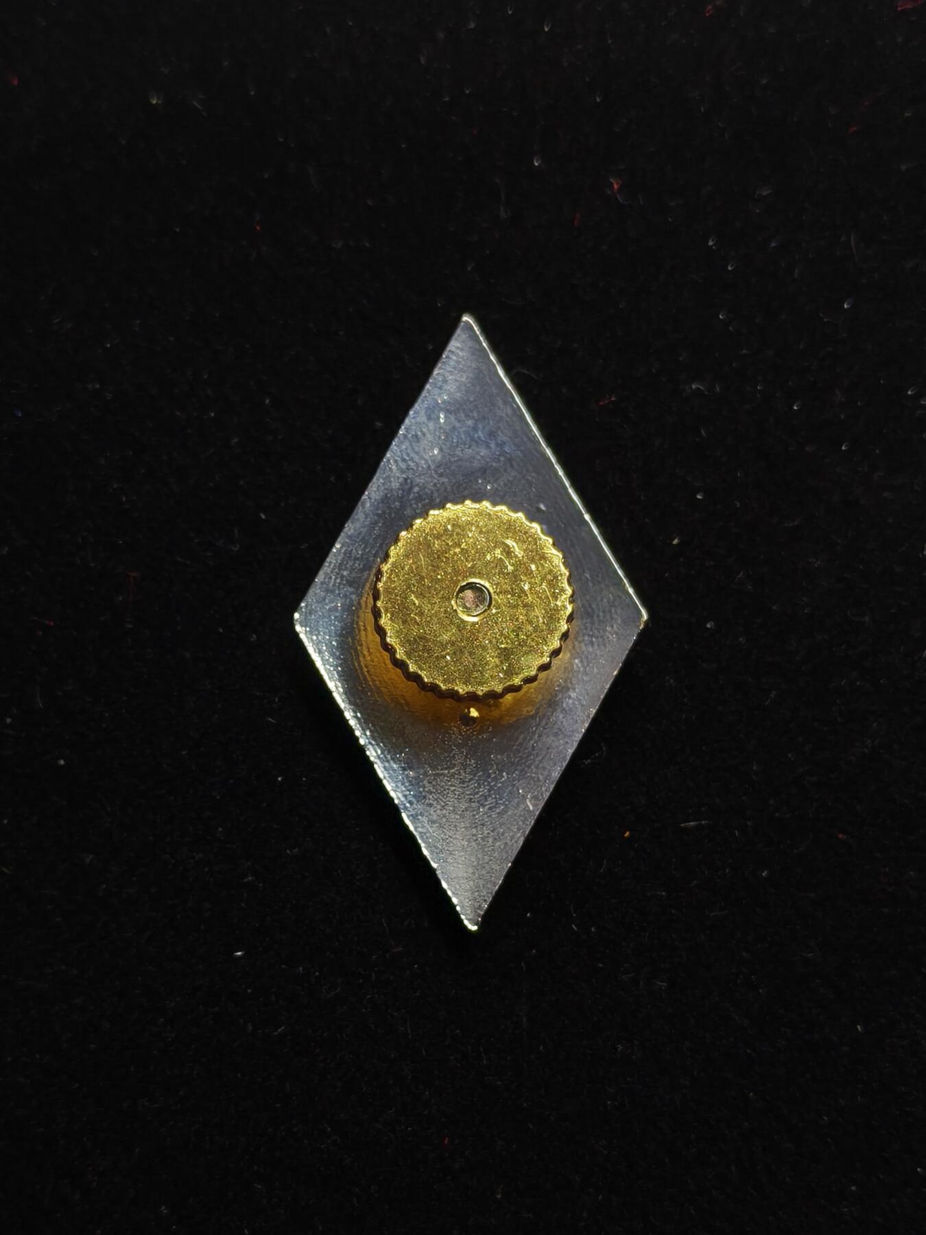 蜀地medal第11场精品专场拍卖 哈萨克斯坦高等军事学院毕业证章 早期苏联解体巨变初期配发，空军版