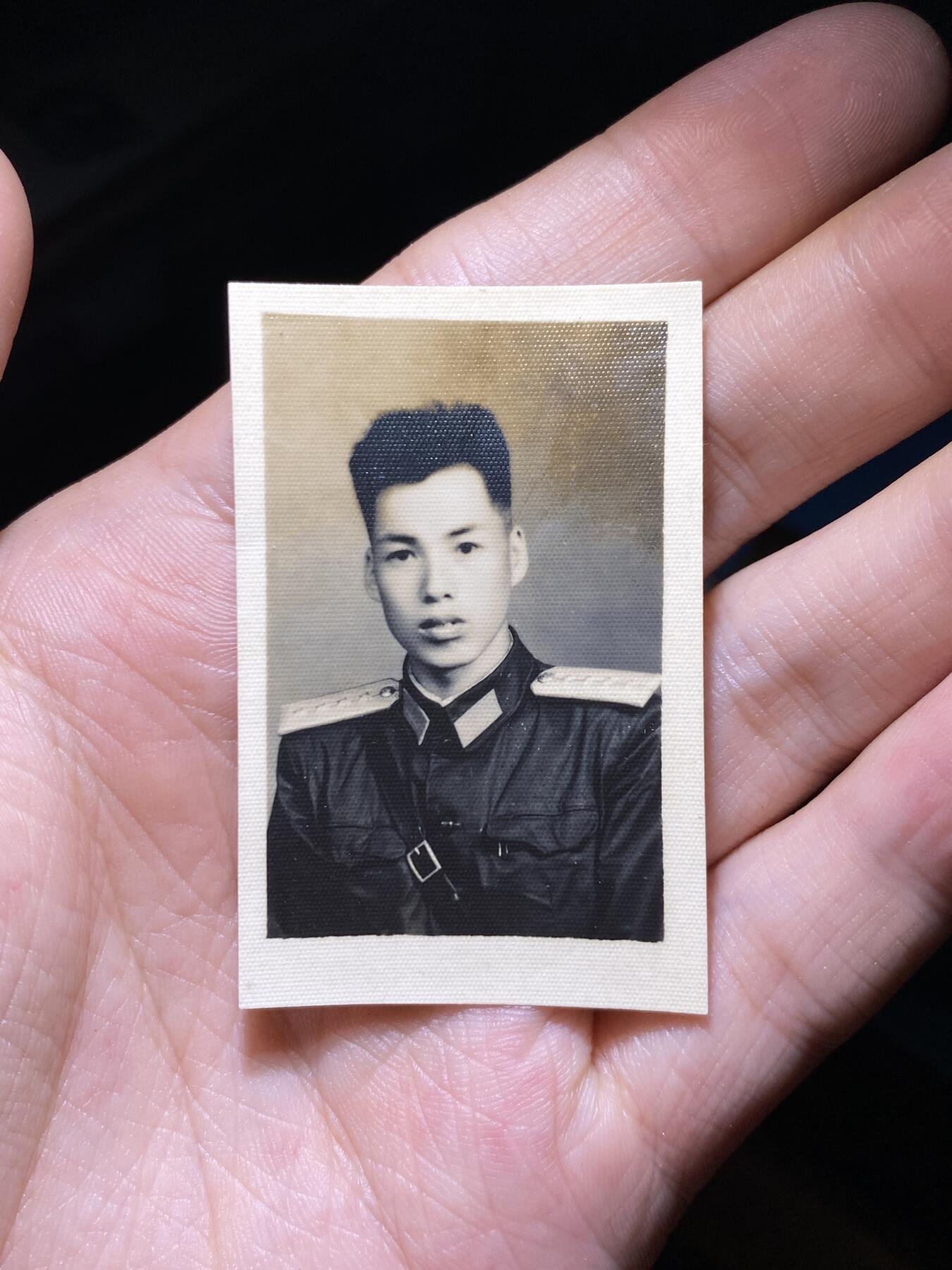 徽章照片证书专拍场 老照片1