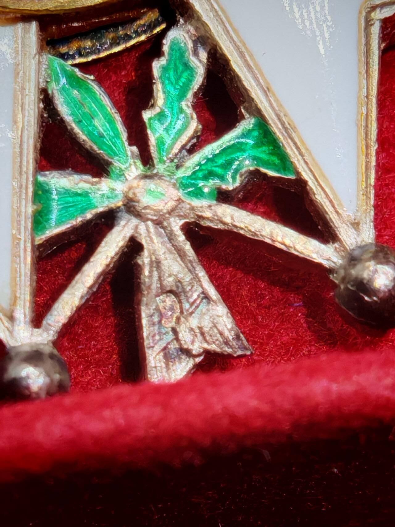 凯旋世界勋赏（第18期）（欢迎送拍）（对拍品有疑问请询问客服，不接受到手刀，出价默认拍品品相。请认真阅读拍卖规则！出价默认已认可！）（收到货请录制开箱视频，无视频概不处理问题。） 法国三共珠宝商荣誉军团勋章银制打标