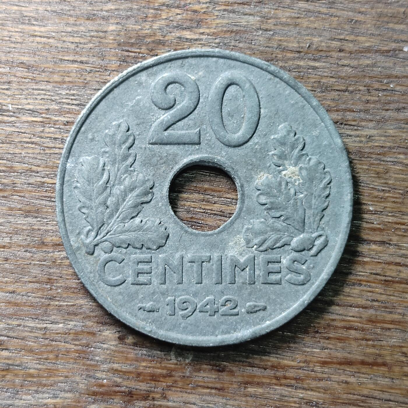 【铜匠收藏】★第131场★散币场，无佣金，30包邮。不满30元，支付5元运费。《接受代拍 代送NGC评级》 法国 1942年 20分 锌币