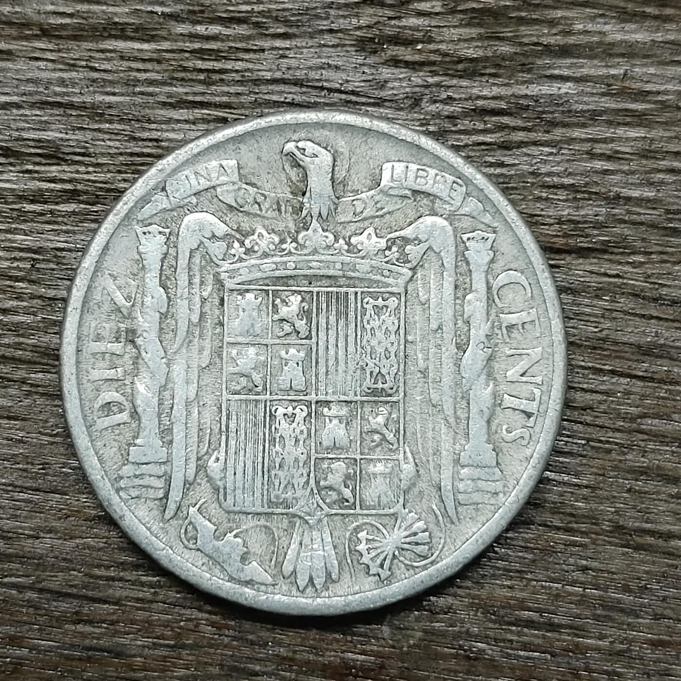 【铜匠收藏】★第131场★散币场，无佣金，30包邮。不满30元，支付5元运费。《接受代拍 代送NGC评级》 西班牙 10分 1945年 骑士