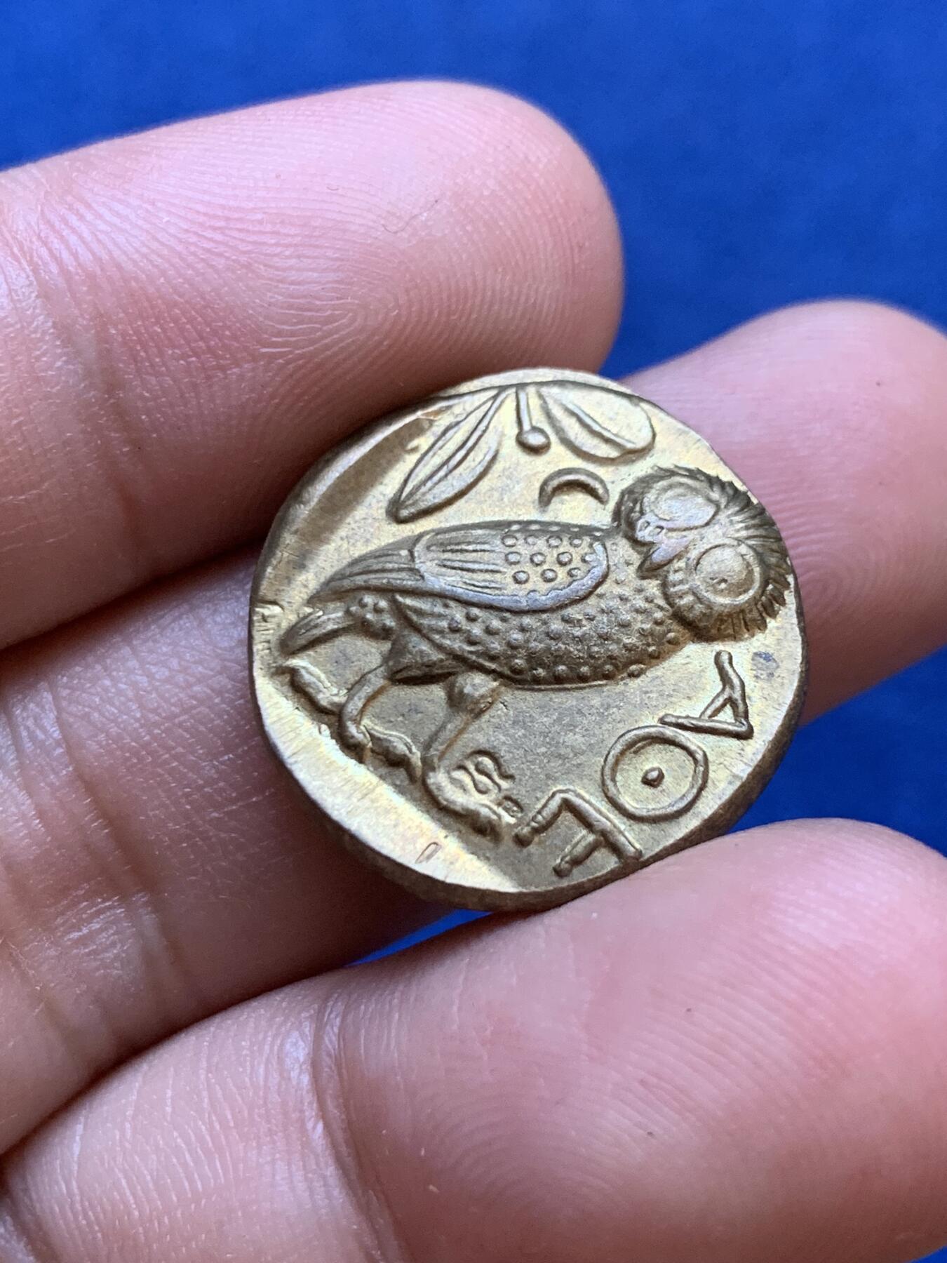 《竞宝斋》第413场 周日，周一，周二，3场连拍 （全场包邮） 古希腊纪念章 两枚 其中一枚有焊点 总重约17.8克