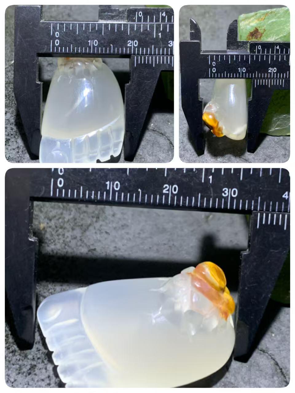 精美手工雕刻天然原皮马达加斯加玛瑙俏色巧雕知足常乐吊坠(把件)一个