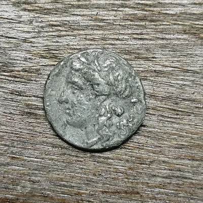 【铜匠收藏】★第131场★散币场，无佣金，30包邮。不满30元，支付5元运费。《接受代拍 代送NGC评级》 - 古希腊打制币一枚 学习币