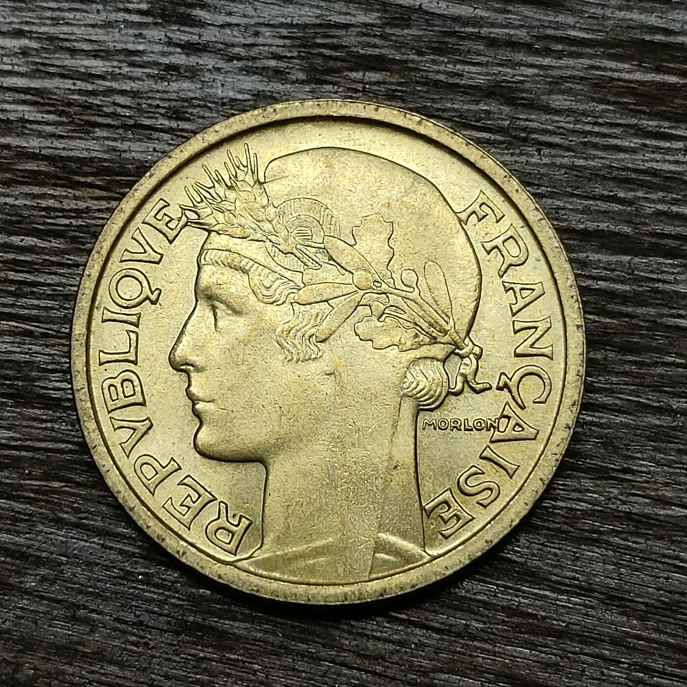 【铜匠收藏】★第131场★散币场，无佣金，30包邮。不满30元，支付5元运费。《接受代拍 代送NGC评级》 法国 1937年 1法郎 铜币