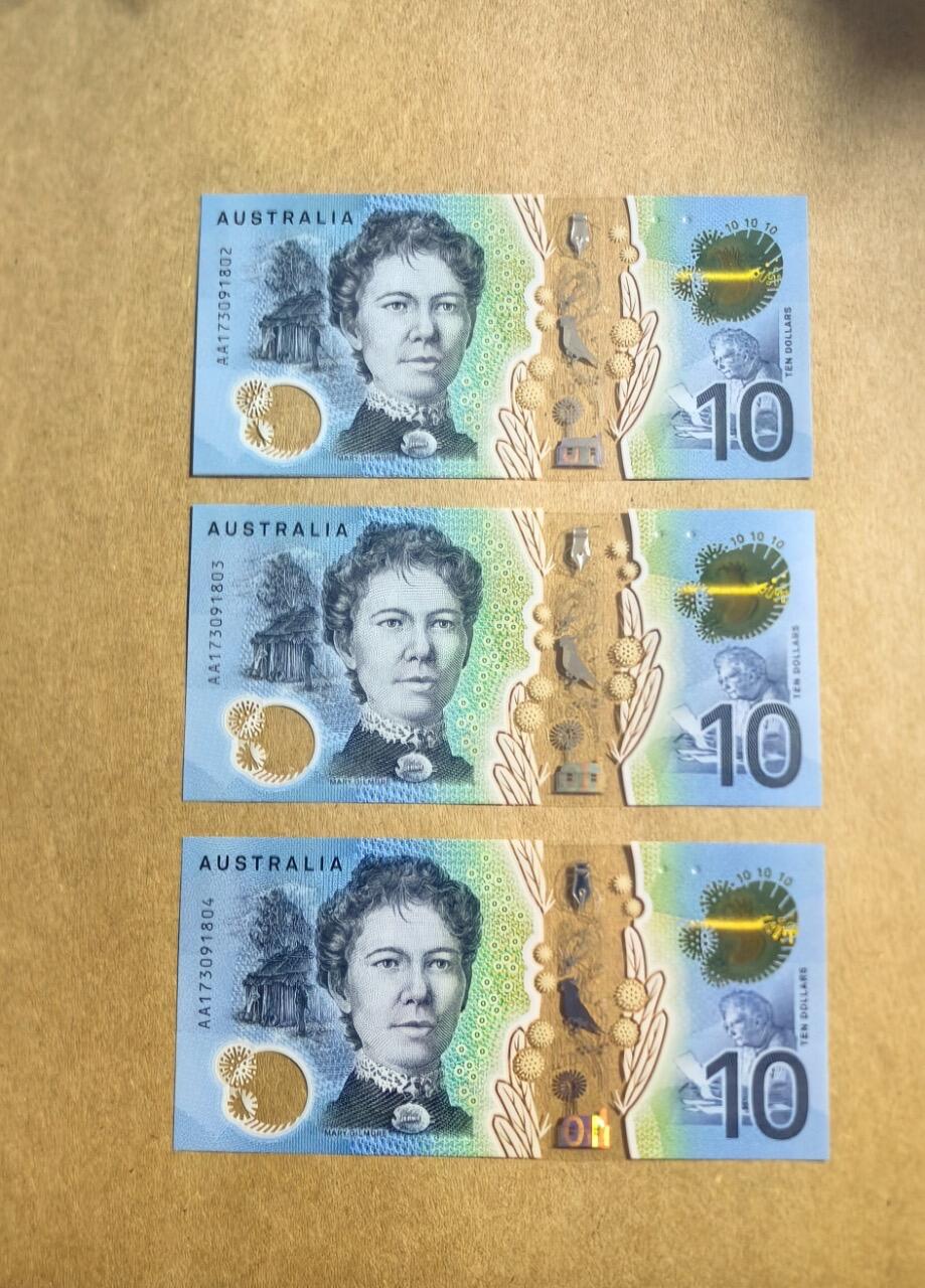 【礼羽收藏】🌏世界钱币拍卖第102期 首发冠澳大利亚 10 元三连号全新 unc 品相