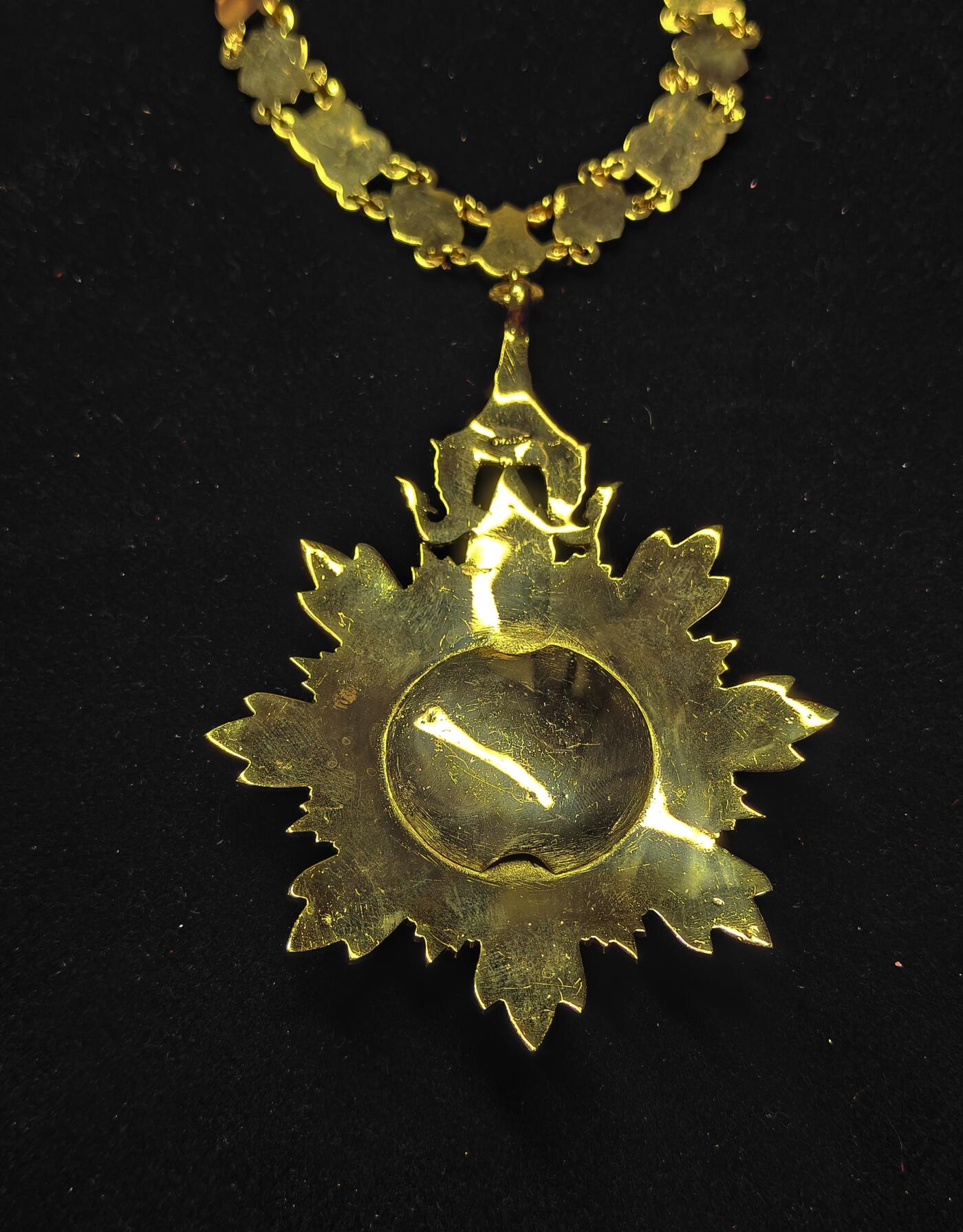蜀地medal第11场精品专场拍卖 罕见 最高级别 柬埔寨王国 国家功绩大勋章 将近两百克很厚重